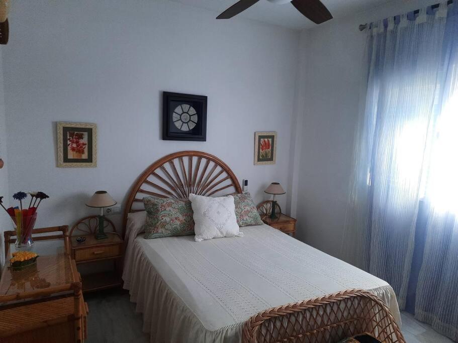 Amplio Apartamento En La Barrosa Ново Санкти Петри Екстериор снимка